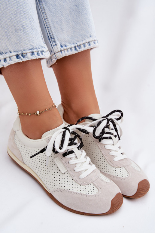 Peau en daim Chaussures modèle baskets Féminin Big Star TT274555 couleur blanche