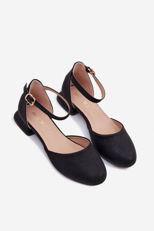 Kindisch Glänzende Sandalen Auf niedrigem Absatz schZuarze Farbe Nelly