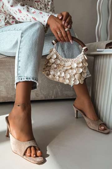 Pantoufles pour femmes Activé Smukłym Obcasie beige Revina