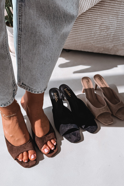 Pantoufles pour femmes Activé Smukłym Obcasie CzekoladoÀe Revina