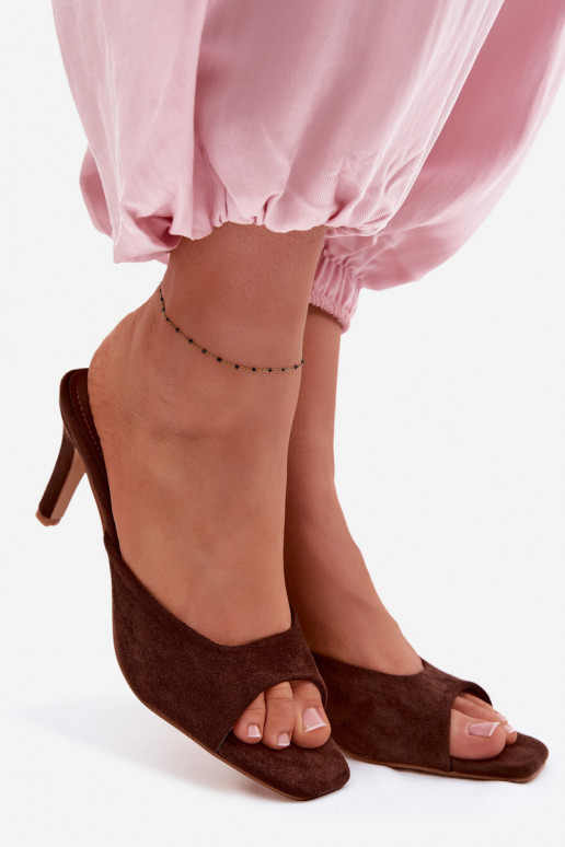 Pantoufles pour femmes Activé Smukłym Obcasie CzekoladoÀe Revina