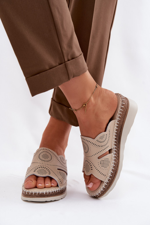 Lederhausschuhe Feminin mit einer Plattform S.Barski GR61-5915 Beige