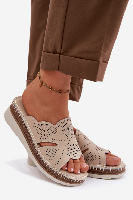 Lederhausschuhe Feminin mit einer Plattform S.Barski GR61-5915 Beige