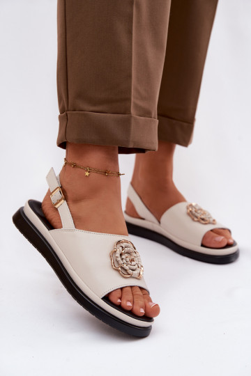 Damen Sandalen mit auffälligen Details D&A GR61-5937 sandfarben 2