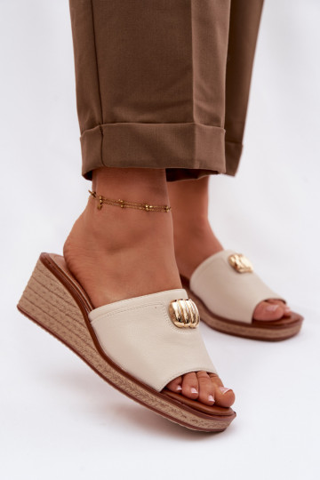 Dames slippers met platform in vlechtimitatie Sergio Leone KL325 zandkleur 2