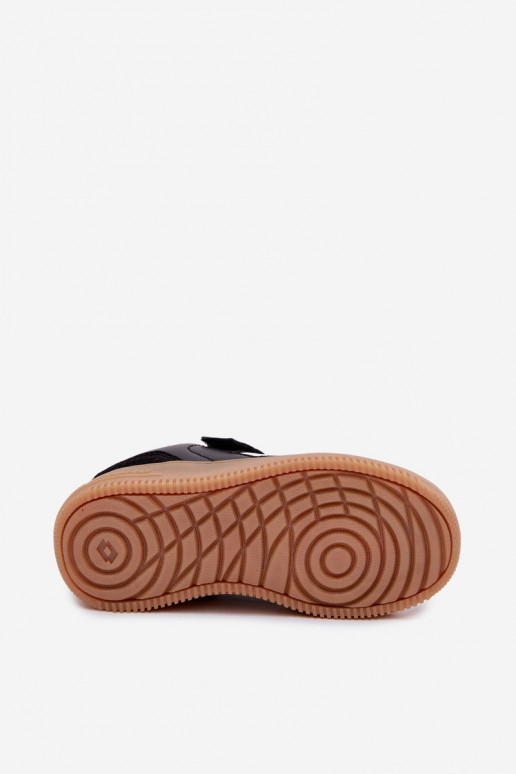 Chaussures modèle baskets Puéril avec attaches adhésives LOTTO MAKERA 2601250K couleur noire