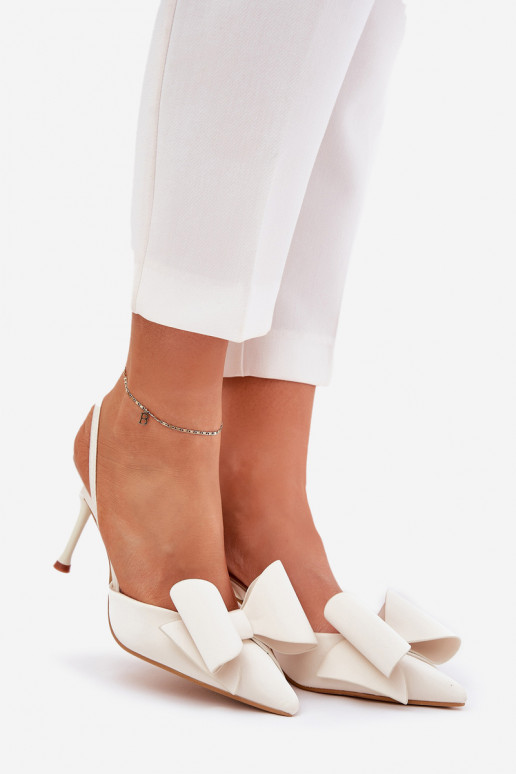 HakkenOdkrytymi Piętami I Kokardką ivoor Eklevia