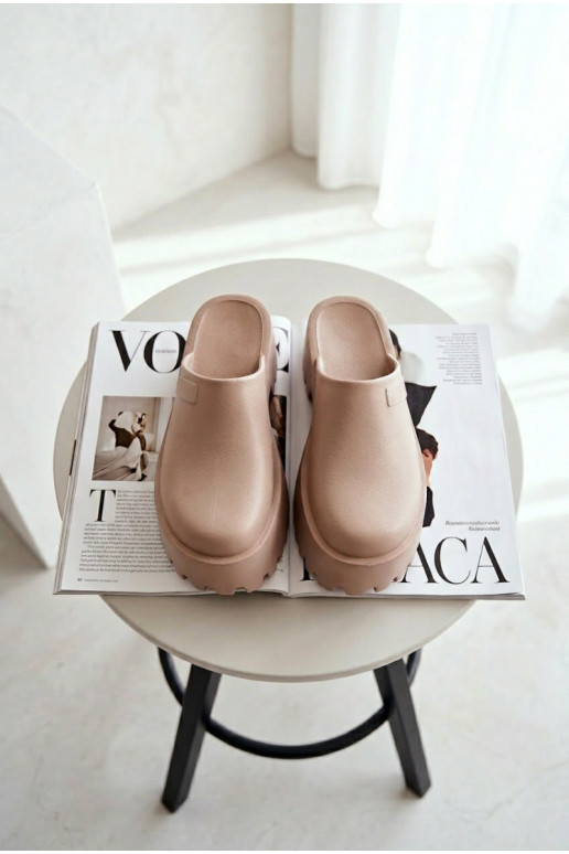 Chaussons à semelles massives tendance Big Star NN274016 beige