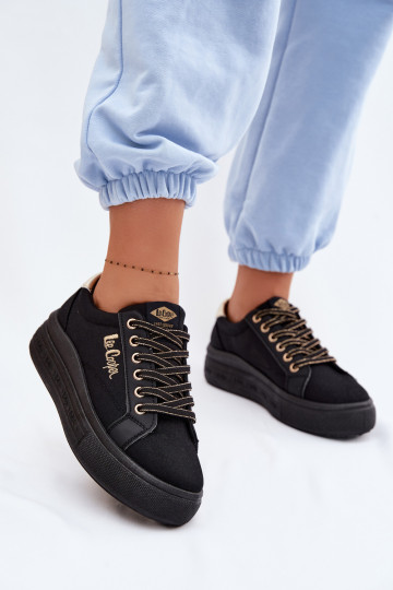 Chaussures de loisirs avec une plateforme Lee Cooper LCDANS-26-44-4476 couleur noire