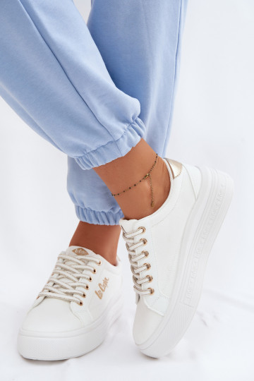 Chaussures de loisirs avec une plateforme Lee Cooper LCDANS-26-44-4478 couleur blanche