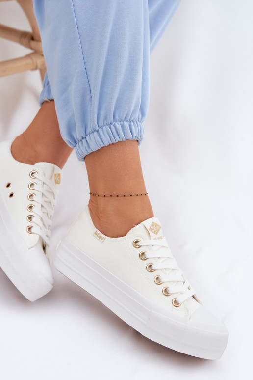 Freizeitschuhe mit einer Plattform Lee Cooper LCIN-26-31-4369 Zueiße Farbe