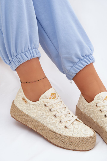 avec des motifs de dentelle chaussures décontractées espadrilles avec une plateforme Lee Cooper LCDANS-26-31-4328 beige