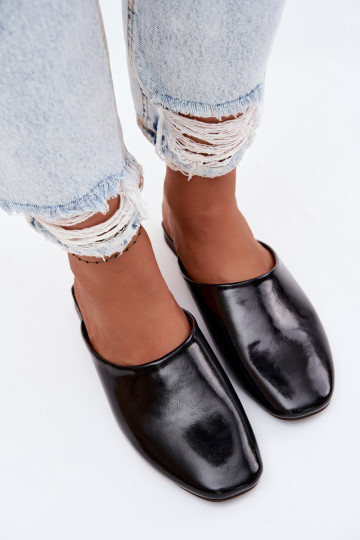 Chaussons noirs en simili cuir à semelle plate Romelle