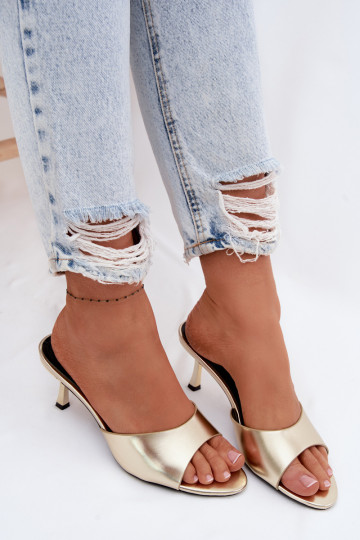 Kunstleren slippers met dunne hakjes in gouden kleur Melissea