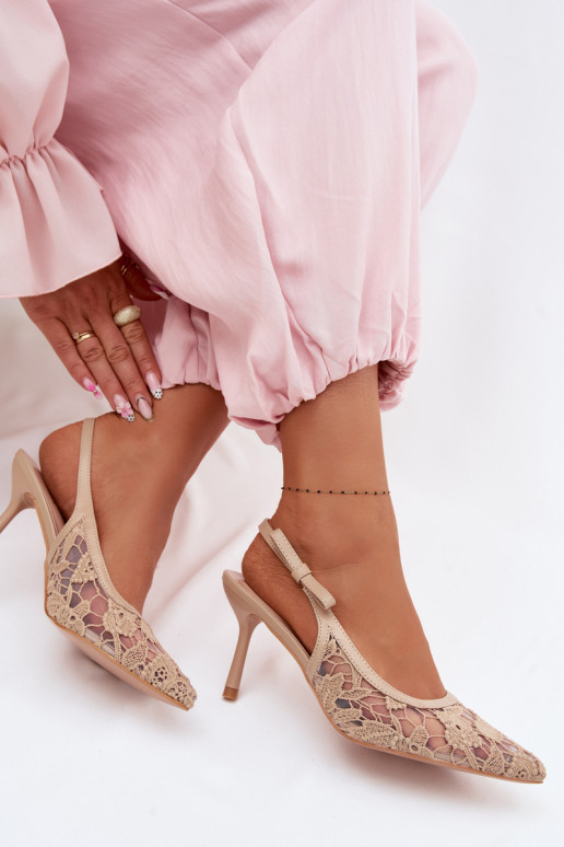 Sandales pour femmes avec des talons fins avec de la dentelle beige Pelivelle