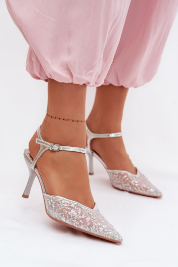 grille Sandales pour femmes avec des talons finsavec éclatującym Zdobieniem couleur argent Laria 2