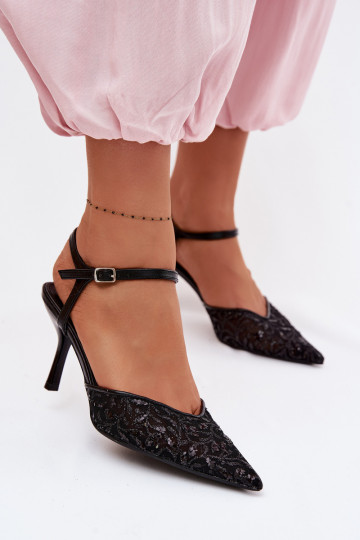 grille Sandales pour femmes avec des talons finsavec éclatującym Zdobieniem couleur noire Laria 2