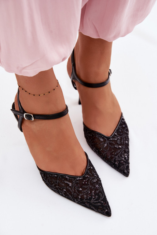 grille Sandales pour femmes avec des talons finsavec éclatującym Zdobieniem couleur noire Laria