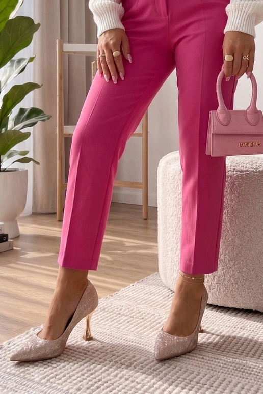 Escarpins dorés avec finition...