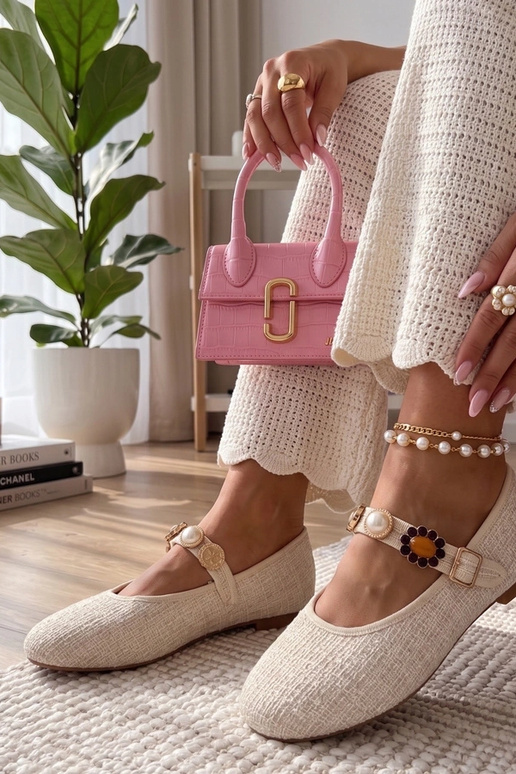 Zandkleurige ballerina's met...