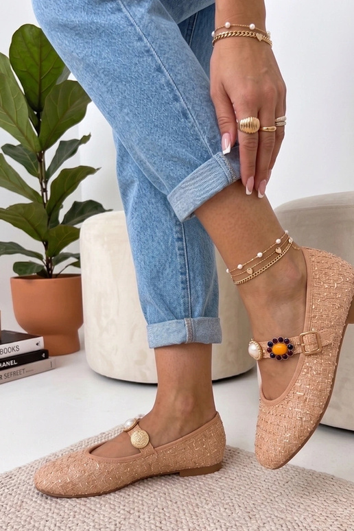 Sandfarbene Ballerinas mit...