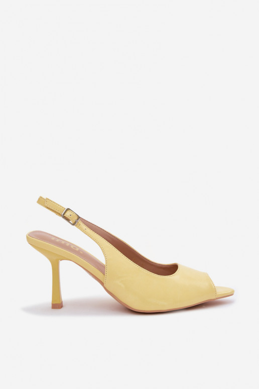 Sandales pour femmes avec des talons fins couleur jaune Sevina
