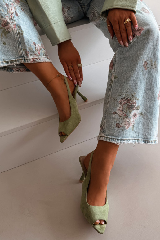 Dames sandalen met dunne hakjes van kunstsuède in groene kleur Sevina