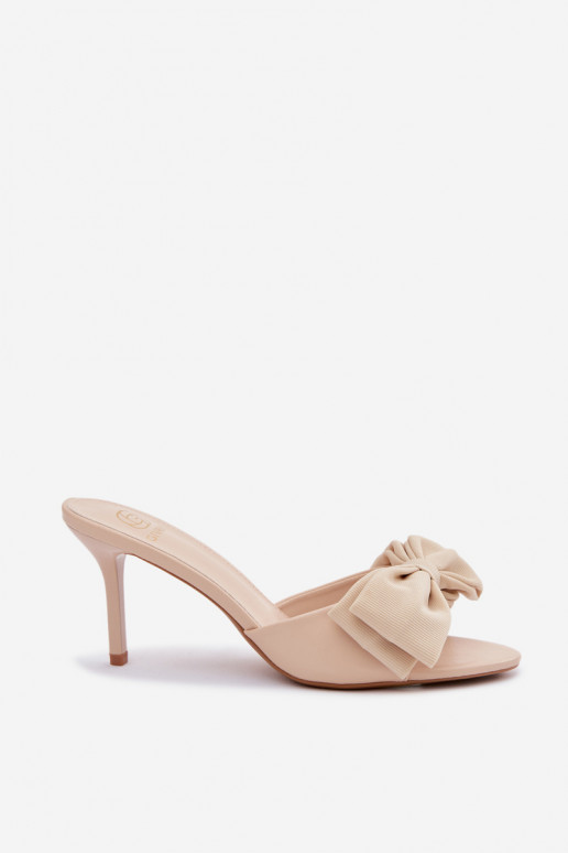 Mules pour femmes avec fins talons et nœuds couleur sable Jelessa
