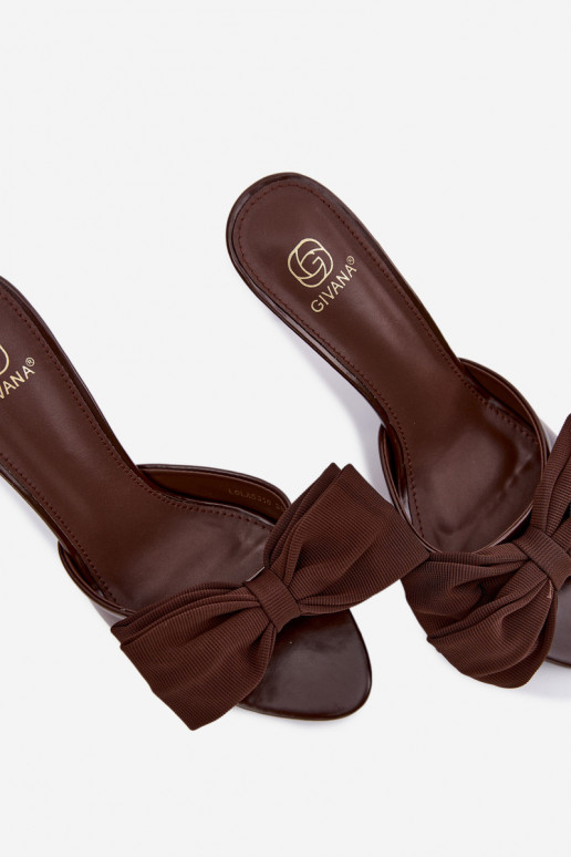 Mules pour femmes avec fins talons et nœuds couleur chocolat Jelessa