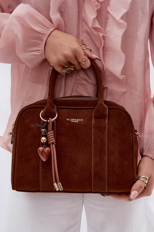 Handtas Typu Een stam van eco-suèdeoInaBrelokiem bruine kleur Sorielle