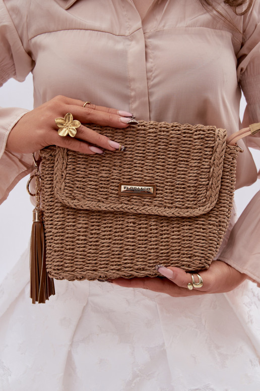 Un petit sac à main Typu Facteur avec des éléments ajourés Brun Tamara