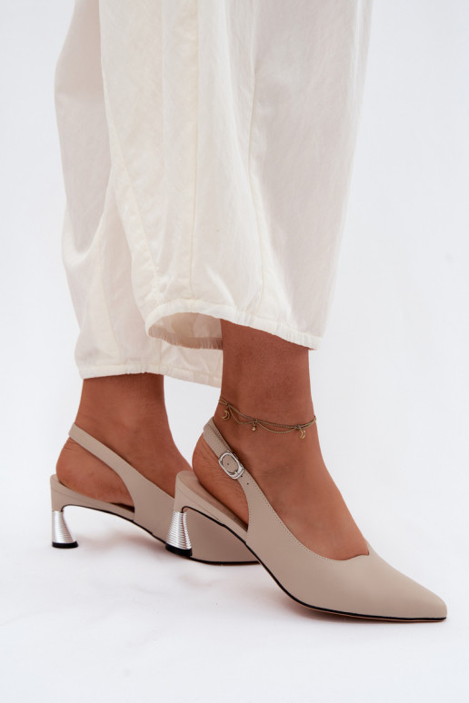 Sandfarbene Damen-Sandalen mit Absätzen Vinceza 66922