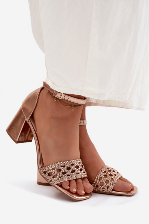 Champagne kleurige dames hoge hakken sandalen met vlechten Felena
