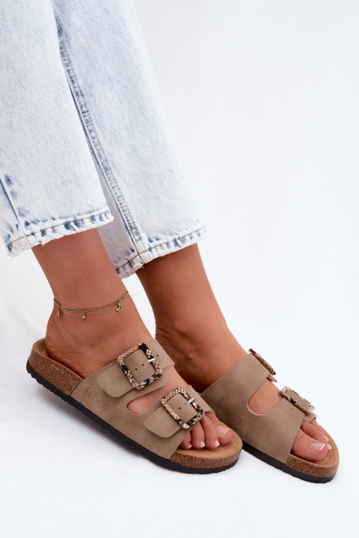 Chaussons pour femmes couleur kaki avec boucles Lee Cooper LCIN-26-35-4451L