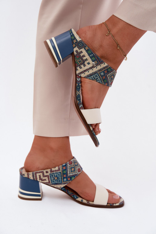 Leren dames slippers in zand en blauw met patroon en hak Tai turiciejka K7522-04