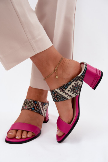 Roze leren dames slippers met patroon en hak Tai turiciejka K7522-15 2