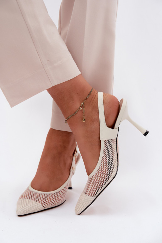 Peau Sandales ajourées Chaussures Féminin avec des talons fins Il fautciejka K7507-22 couleur ivoire