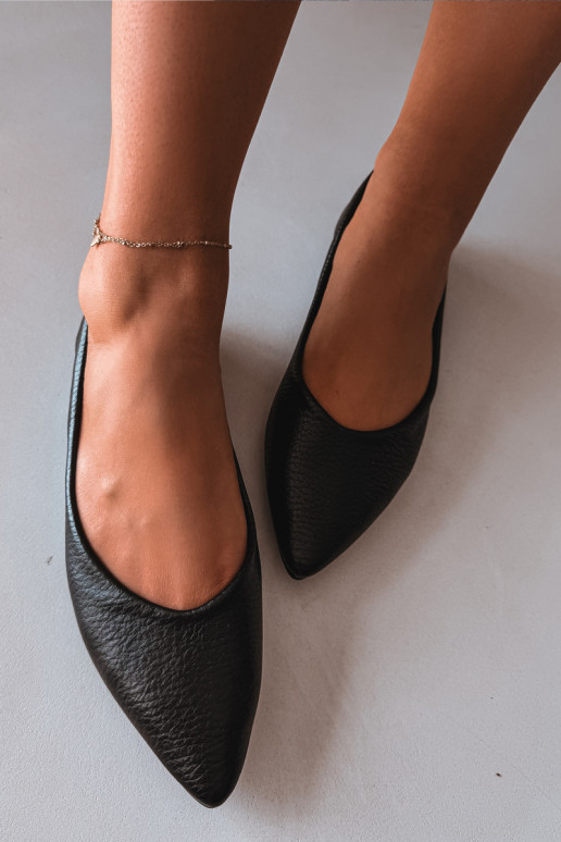 Ballerinas aus Kunstleder in Schwarz Nelisa