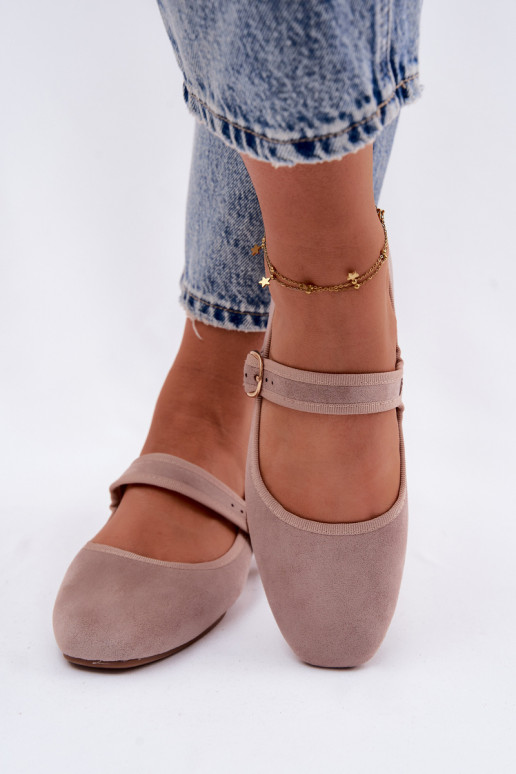 Ballerines avec des brides et des accessoires dorés avec boucles couleur sable Kelisa