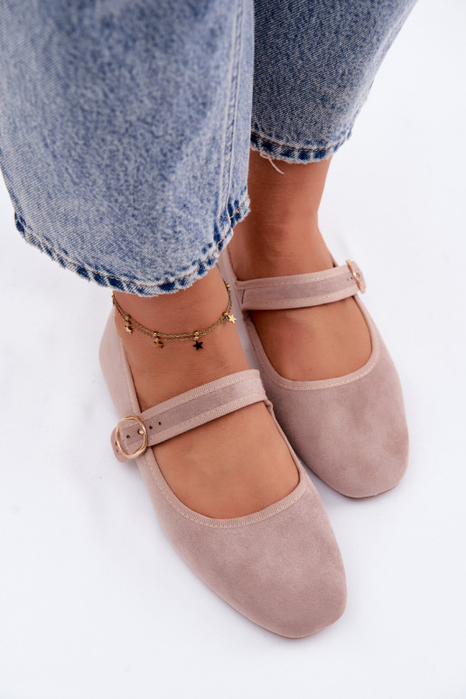 Ballerines avec des brides et des accessoires dorés avec boucles couleur sable Kelisa