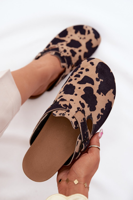 Suède leren mule slippers met gespen Zazoo 1905, zand en zwarte kleuren