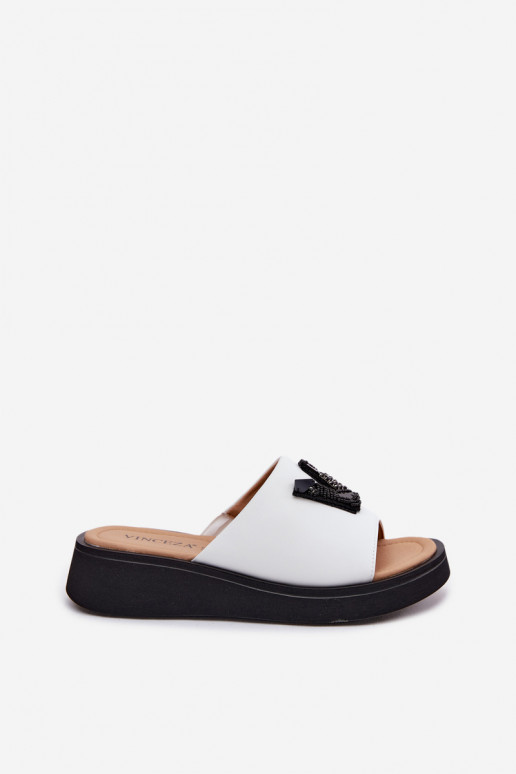 Leren dames slippers met V-vormige bovenkant op platform Vinceza 66950, witte kleur