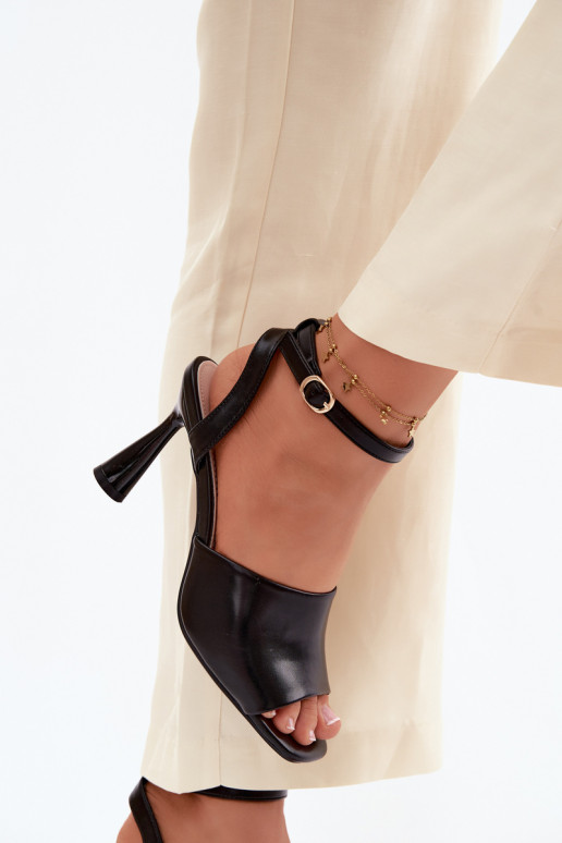 Sandales pour femmes avec des talons Vinceza 62297 couleur noire