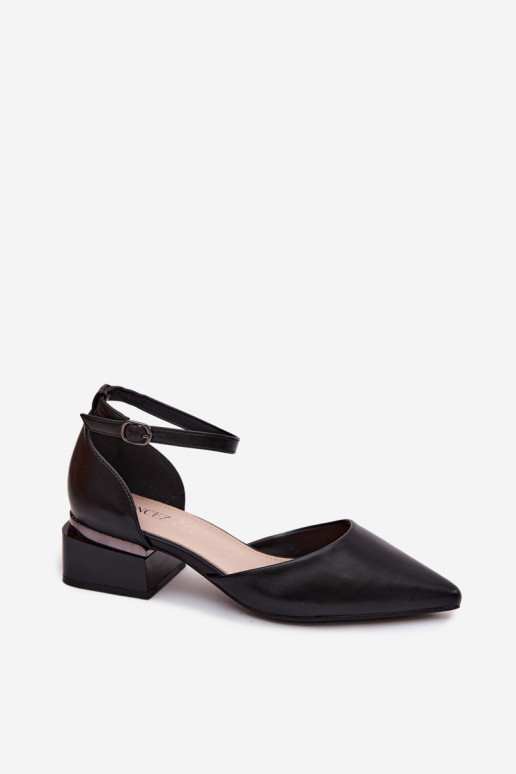 Zwarte schoenen met hak en bandje Vinceza 62278