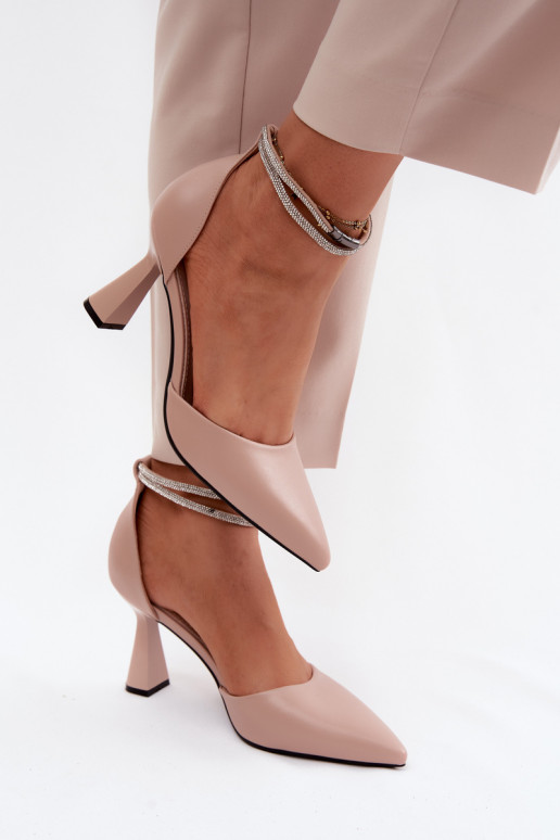 Beige schoenen met kleine hak en glanzende bandjes Vinceza 62283