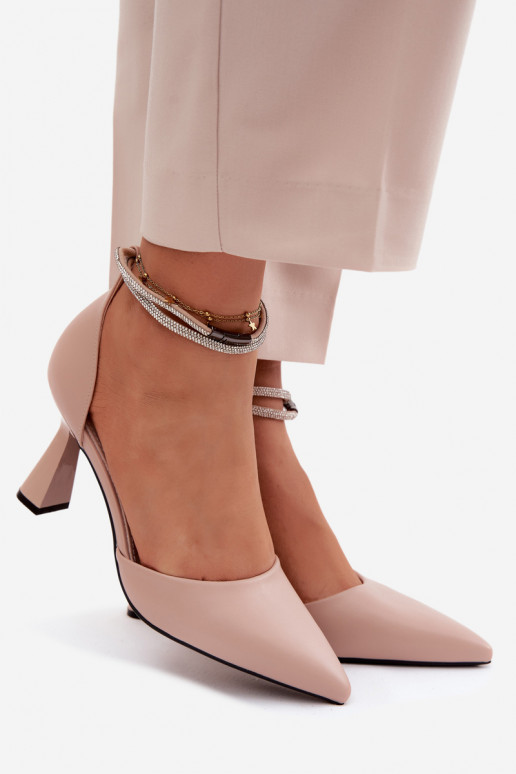 Beige schoenen met kleine hak en glanzende bandjes Vinceza 62283