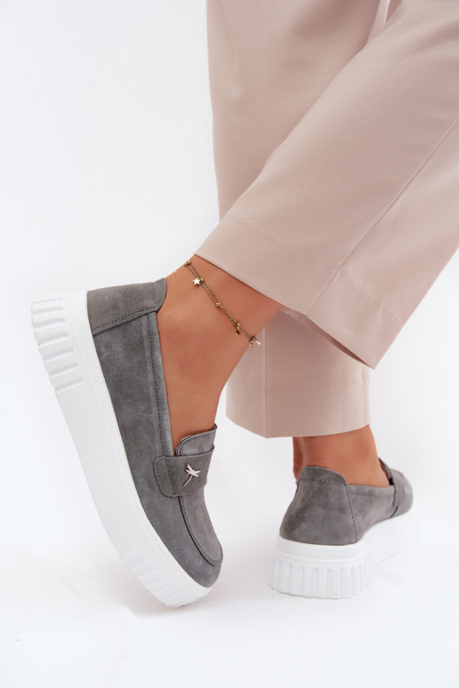 Peau en daim chaussures Féminin avec une plateforme Un modèle convaincant Vinceza 93218 couleur grise