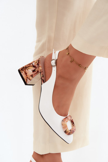 Sandales à talons hauts pour femmeDekoracyjną avec boucles Vinceza 62289 couleur blanche 2