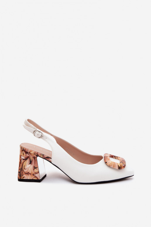 Sandales à talons hauts pour femmeDekoracyjną avec boucles Vinceza 62289 couleur blanche