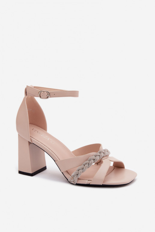 Beige dames sandalen met kleine hakken en glanzende stippen Vinceza 62298